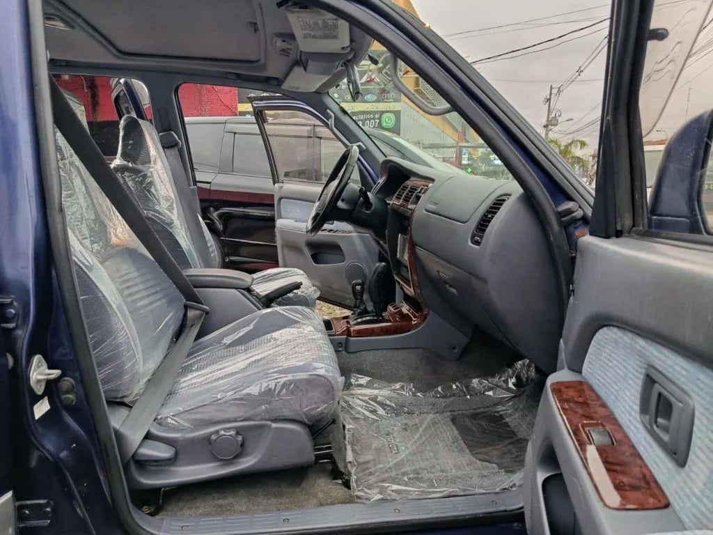 Toyota Hilux Surf — foto 9