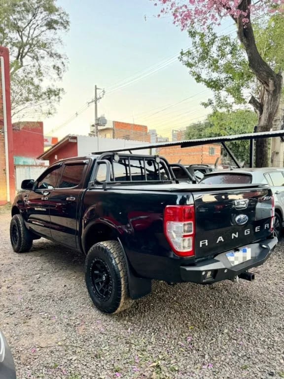 Ford Ranger — foto 8