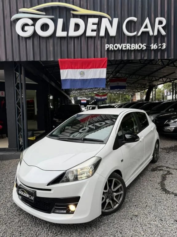 Toyota Vitz — foto 3