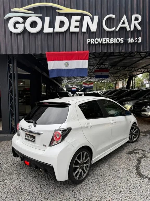 Toyota Vitz — foto 7