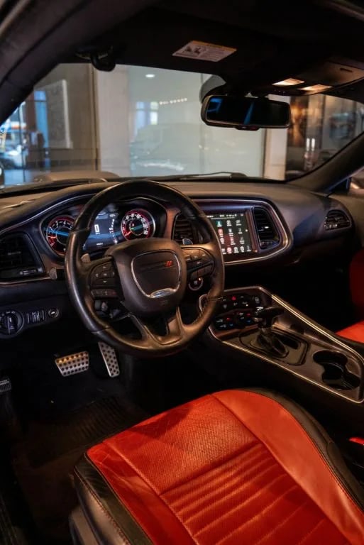 Dodge Challenger — foto 8