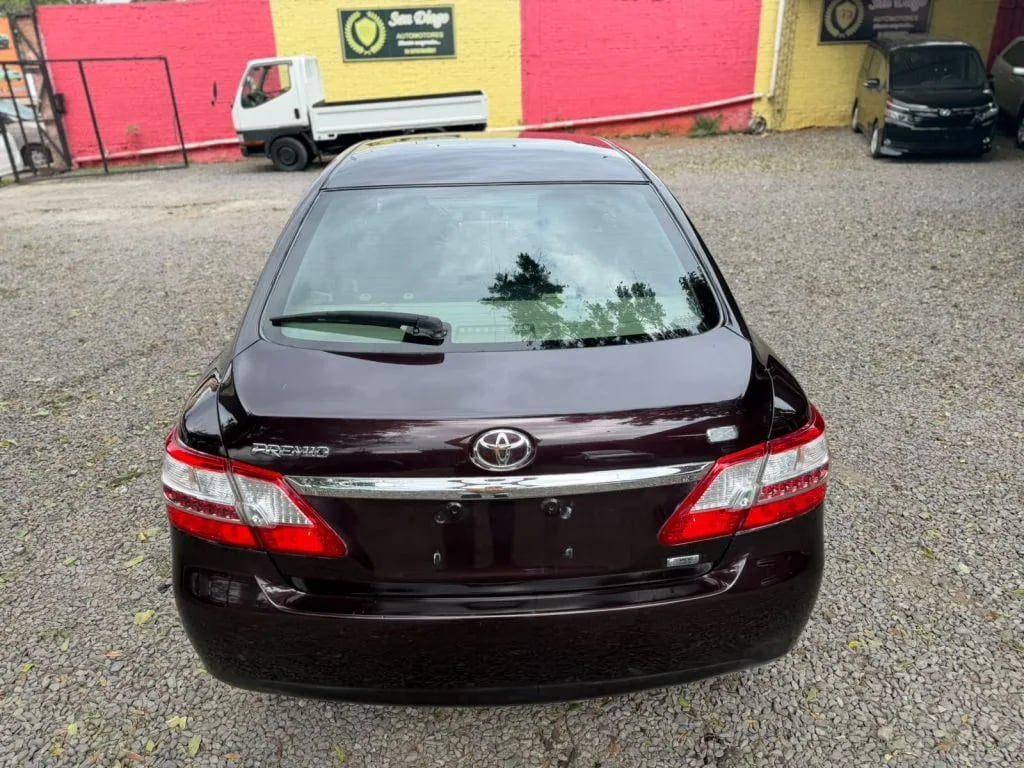 Toyota Premio — foto 4