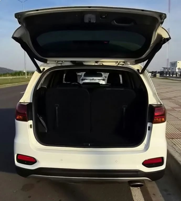 Kia Sorento — foto 8