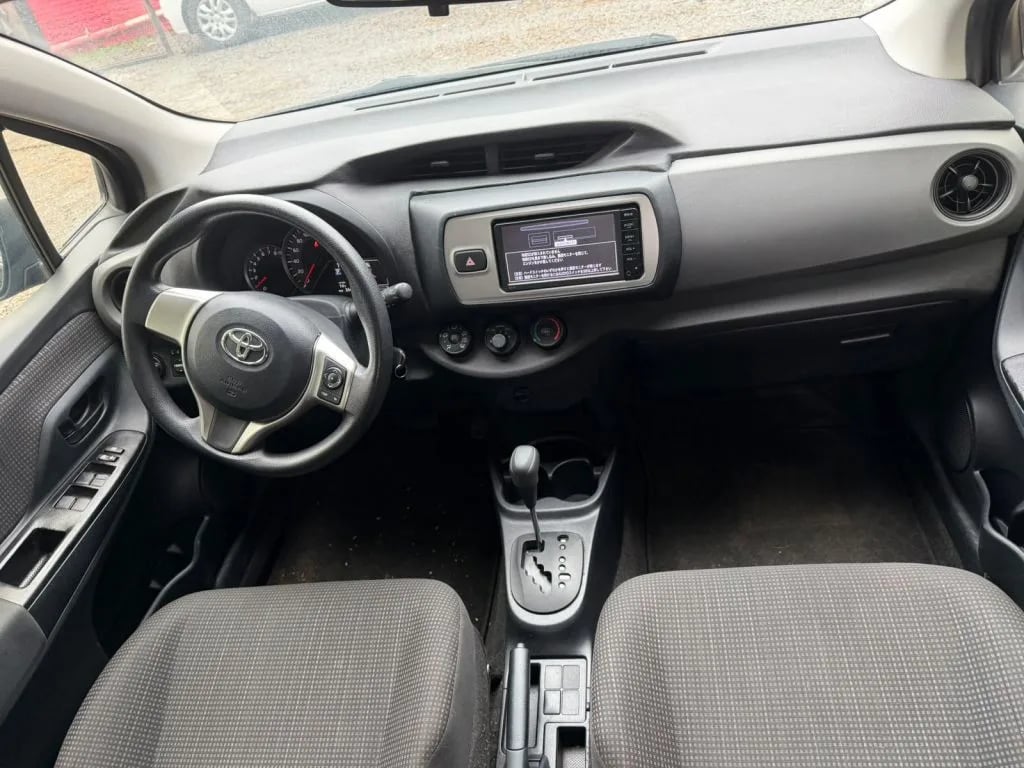 Toyota Vitz — foto 6