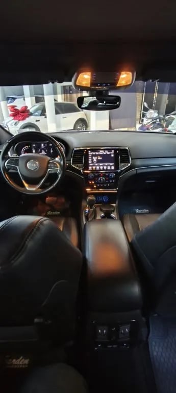 Jeep Grand Cherokee — foto 3