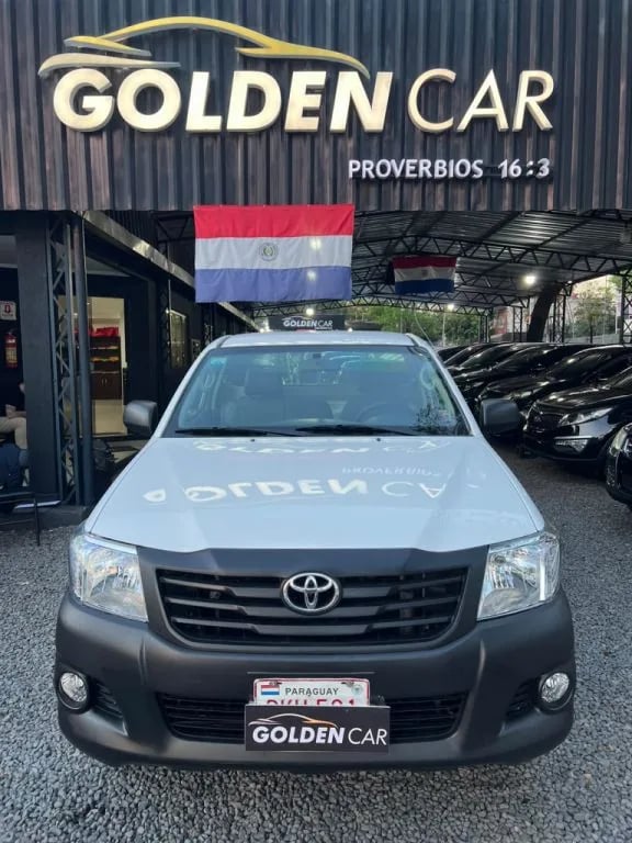 Toyota Hilux — foto 1