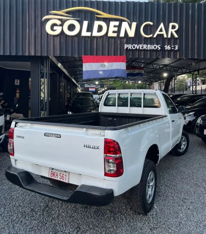 Toyota Hilux — foto 3