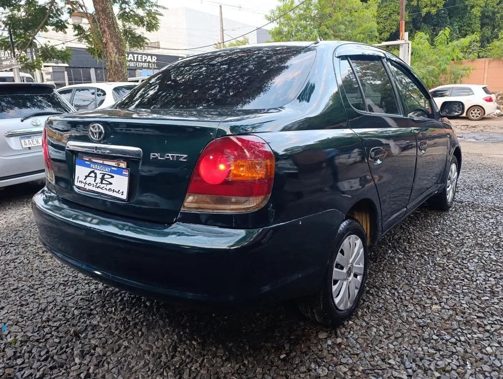 Toyota Platz — foto 5