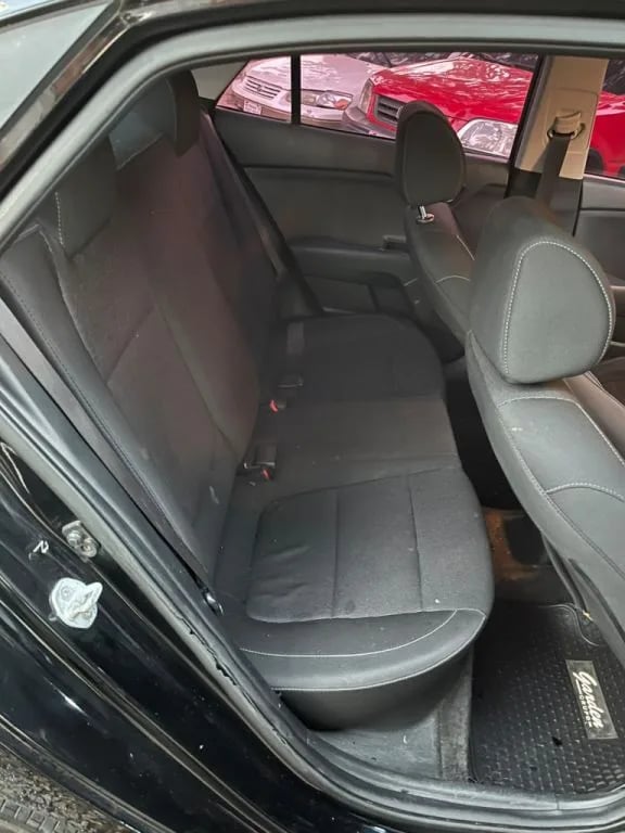 Kia Rio — foto 9