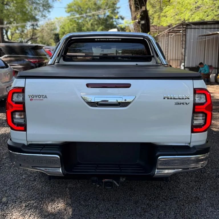 Toyota Hilux — foto 6