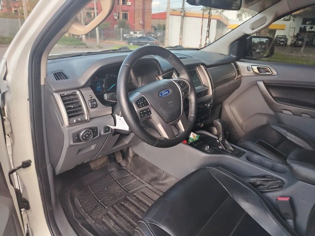 Ford Ranger — foto 7