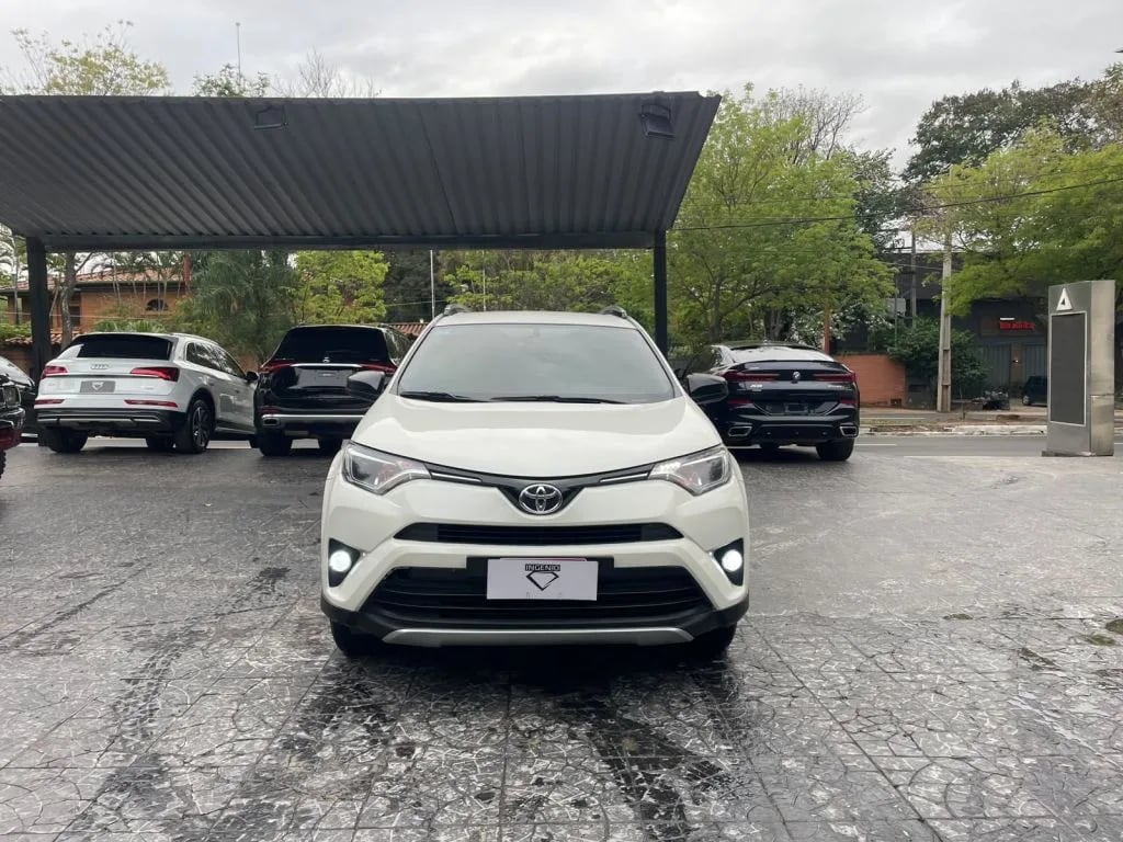 Toyota RAV4 — foto 2