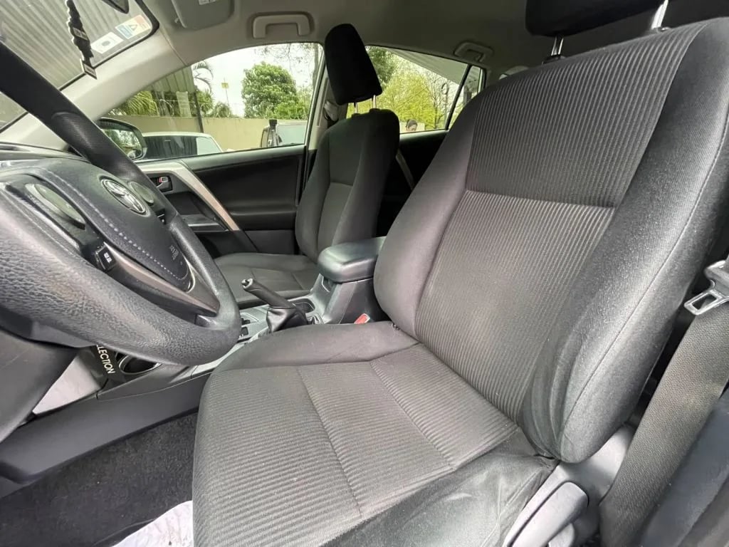 Toyota RAV4 — foto 9