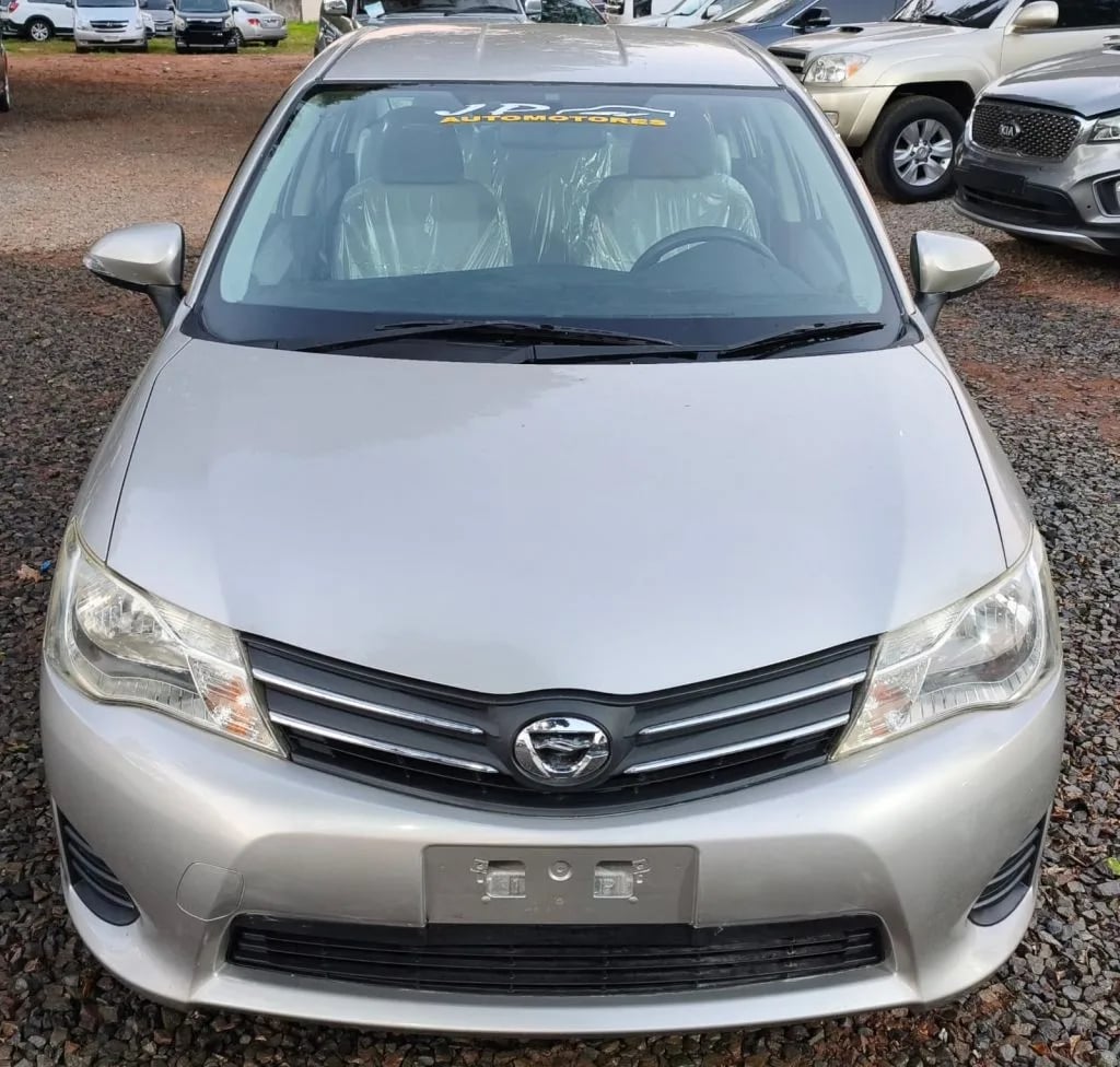 Toyota Axio — foto 2