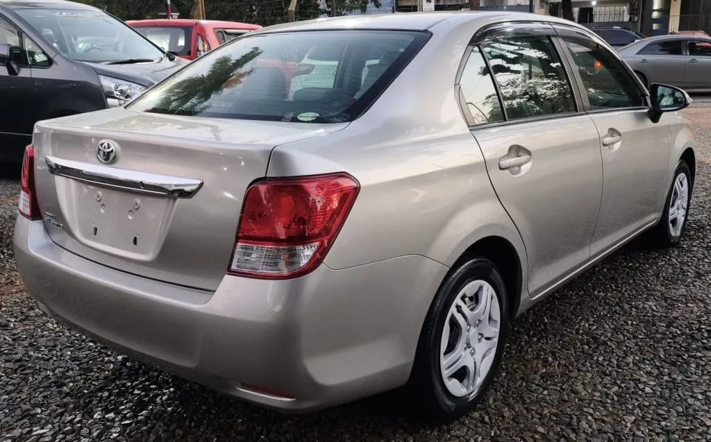 Toyota Axio — foto 5