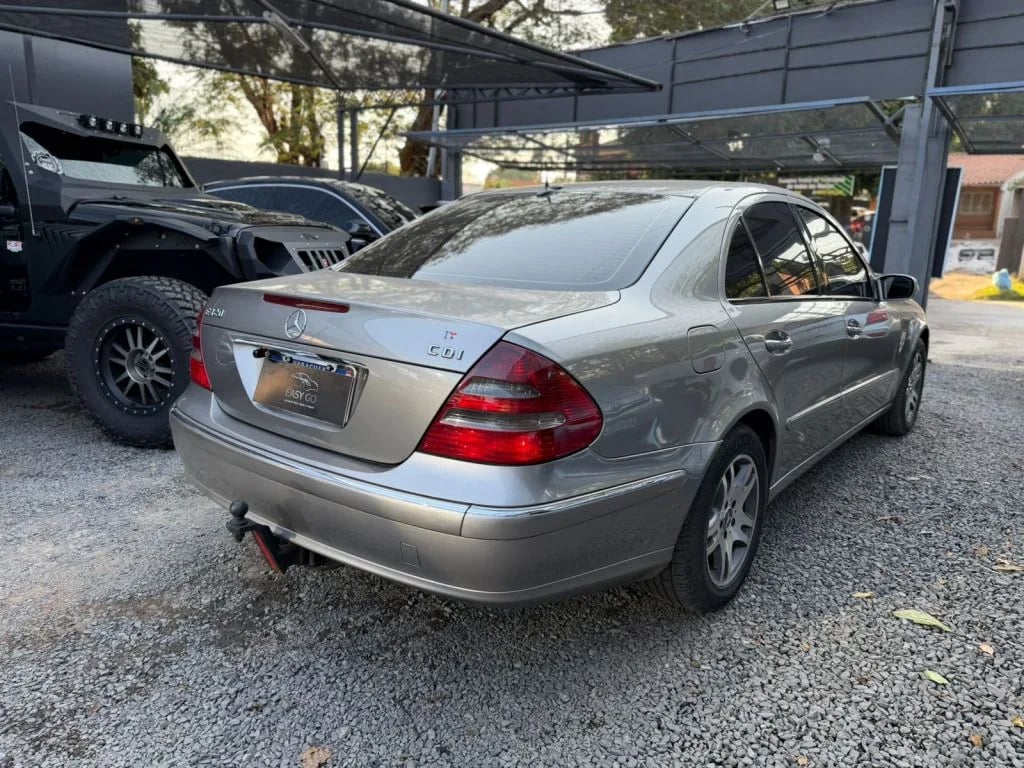Mercedes-Benz E 320 — foto 4
