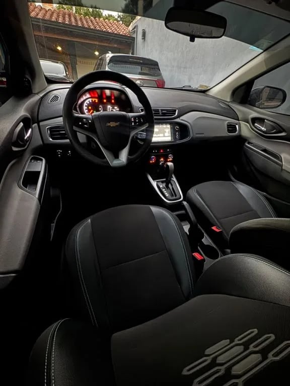 Chevrolet Onix — foto 8