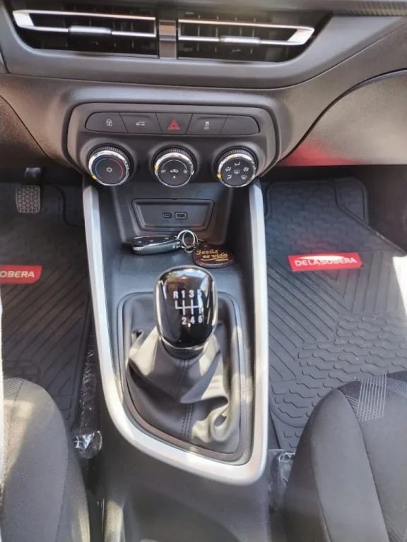 Chevrolet Onix — foto 8