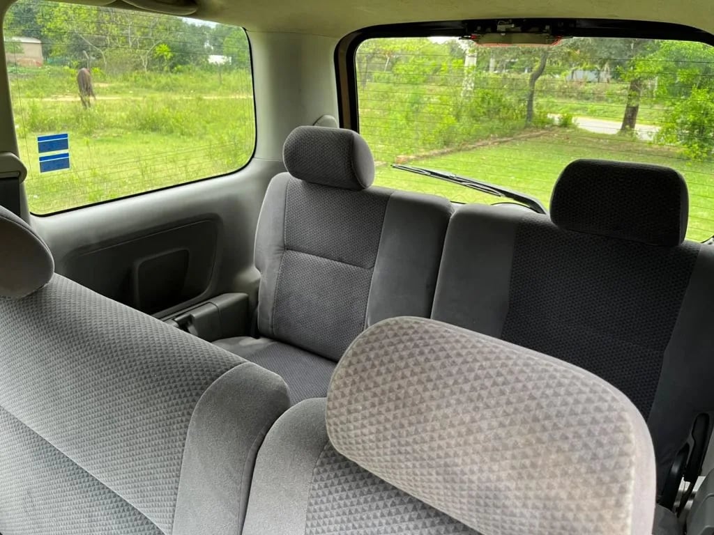 Toyota Voxy — foto 6