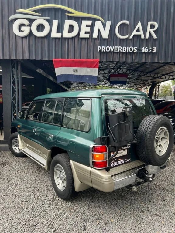 Mitsubishi Montero — foto 8