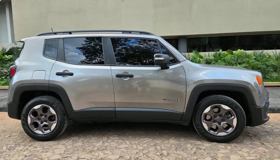 Jeep Renegade — foto 2