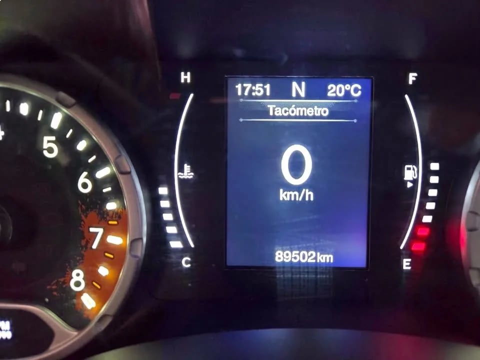 Jeep Renegade — foto 7