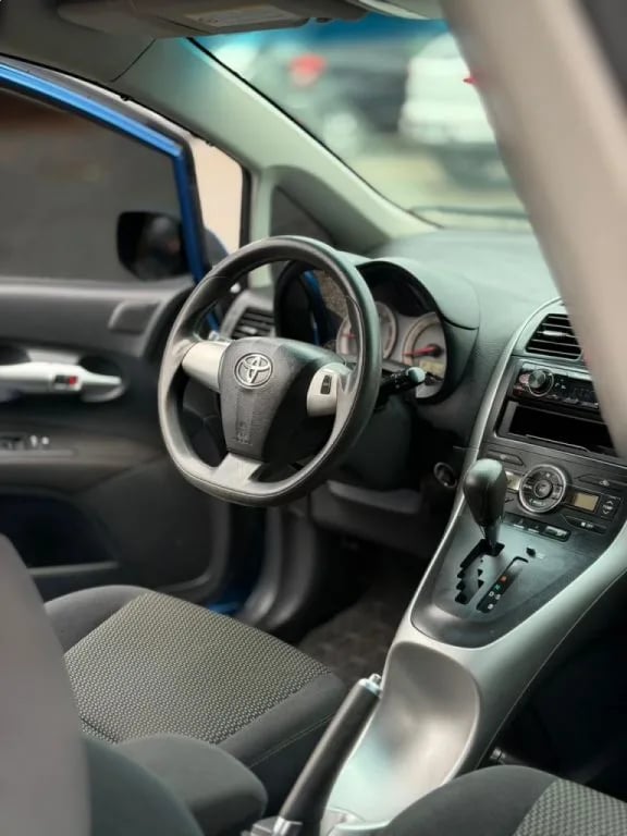 Toyota Auris — foto 3