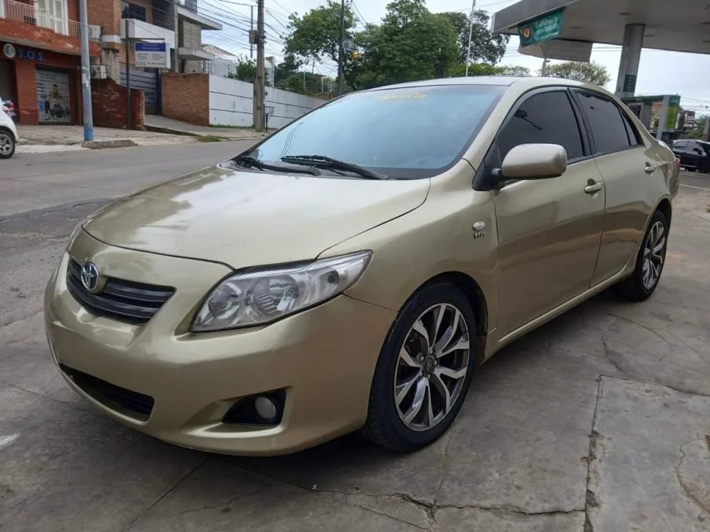 Toyota Corolla — foto 2
