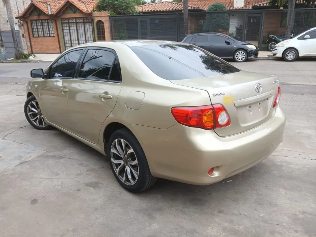 Toyota Corolla — foto 8