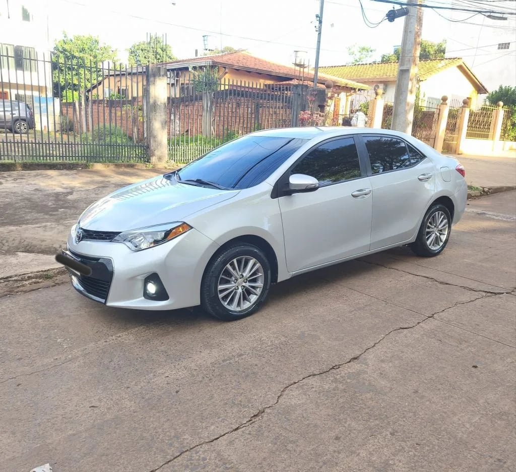 Toyota Corolla — foto 3