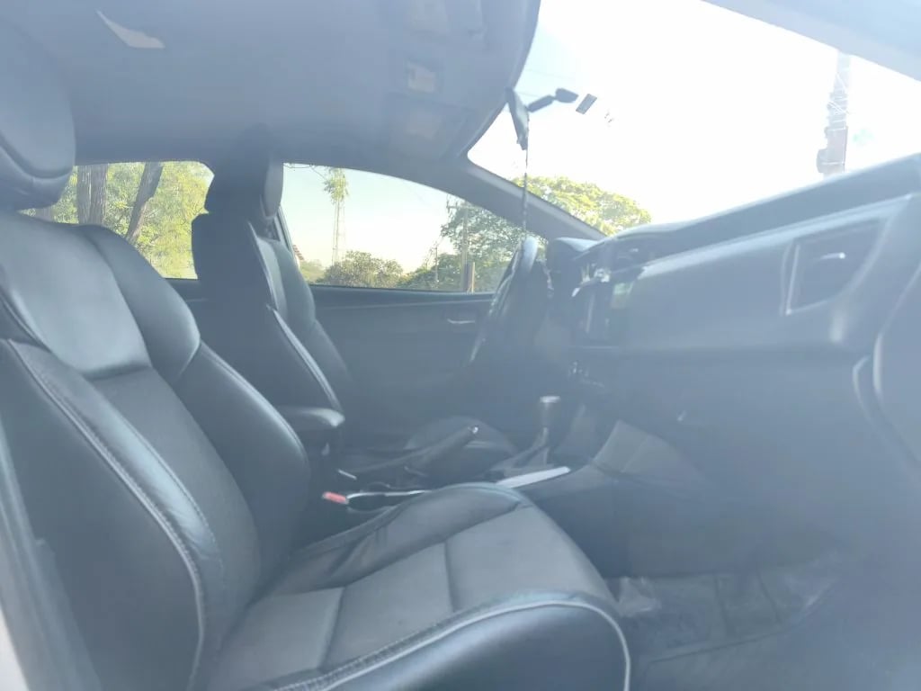 Toyota Corolla — foto 6