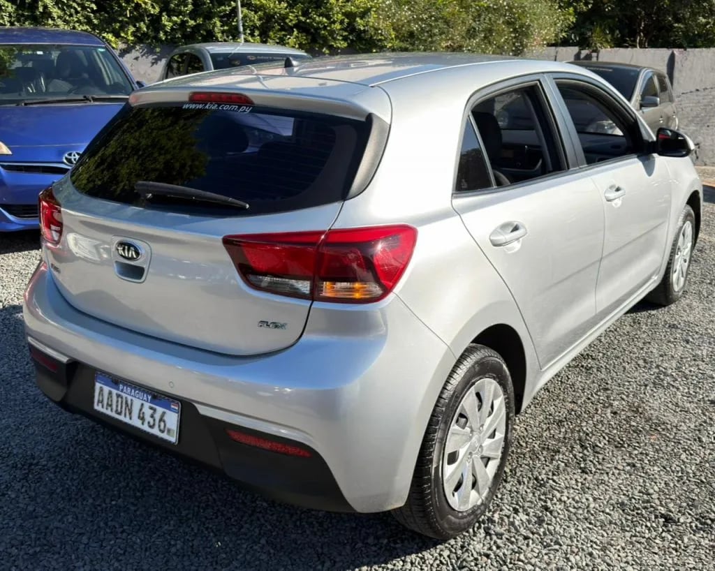 Kia Rio — foto 4