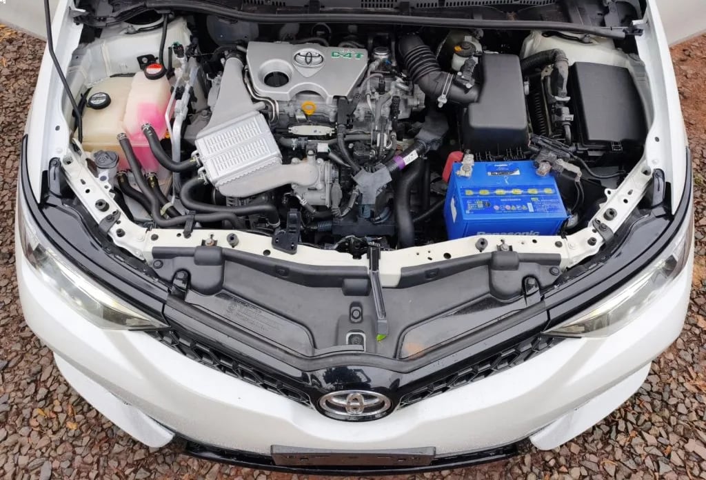Toyota Auris — foto 4