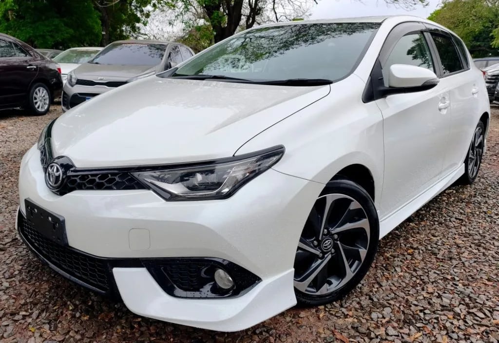 Toyota Auris — foto 7