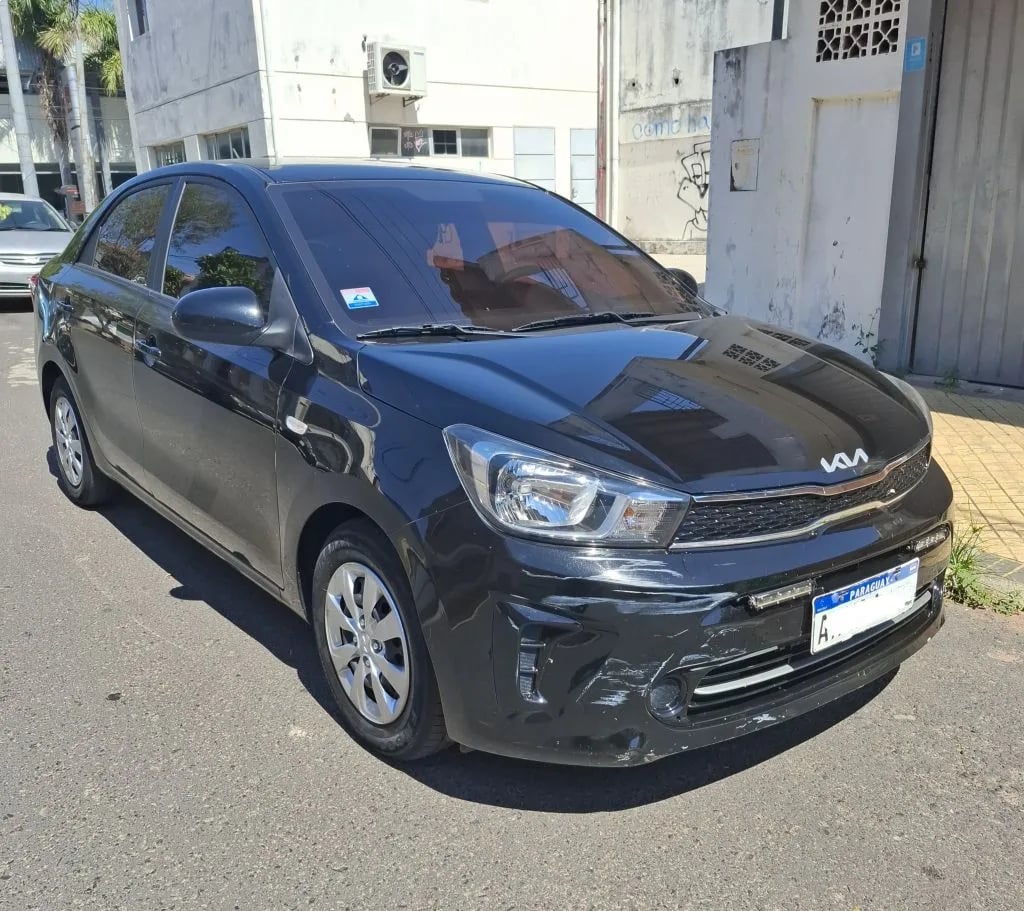 Kia Soluto — foto 3