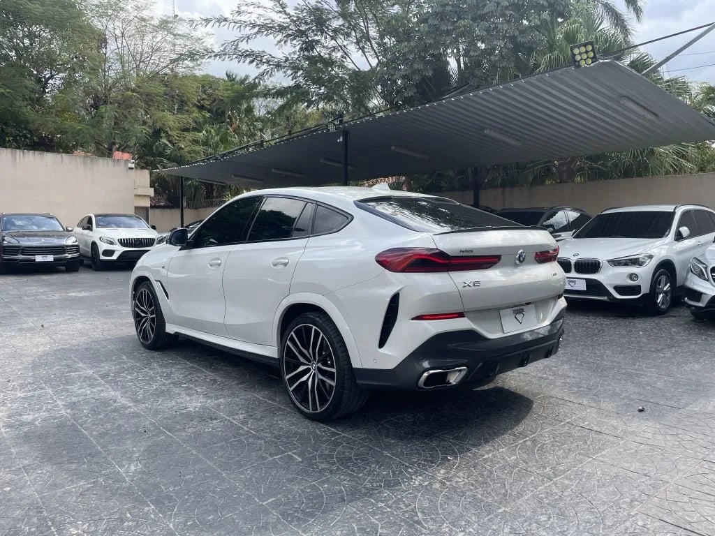 BMW X6 — foto 7