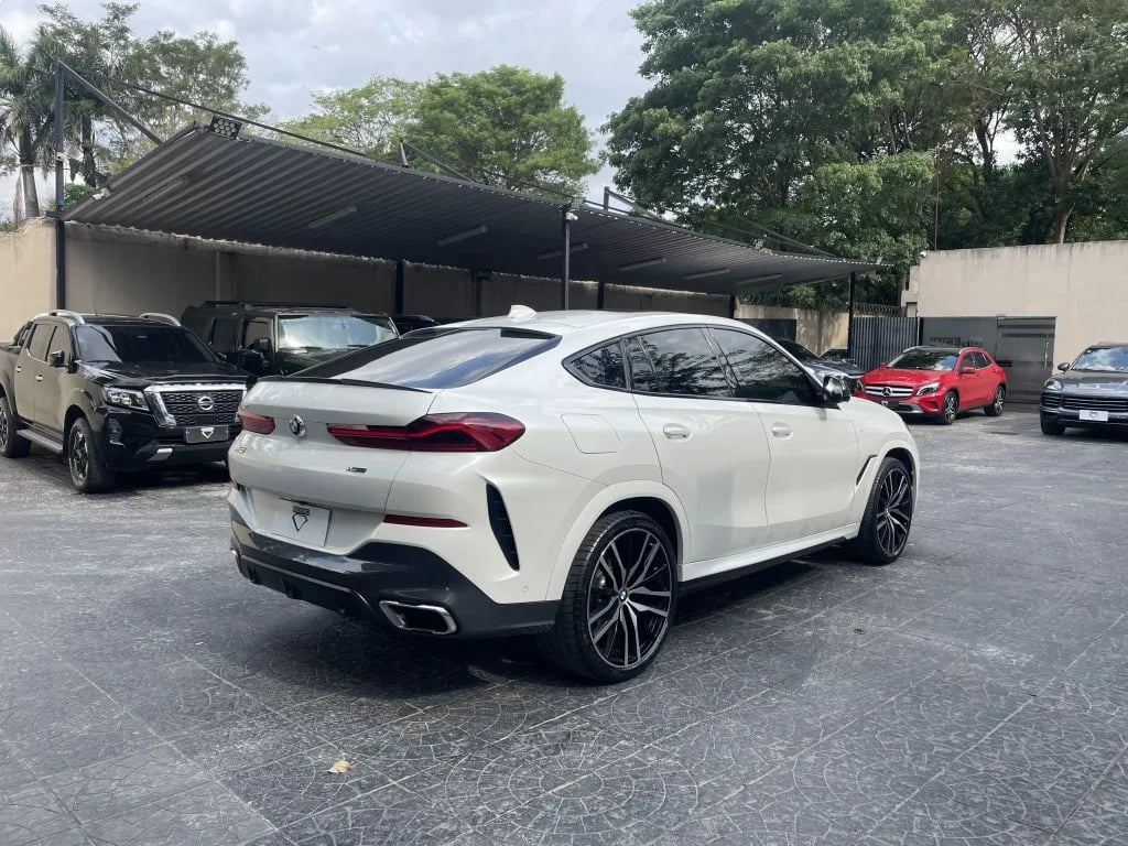 BMW X6 — foto 8