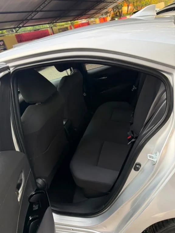Toyota Corolla — foto 3