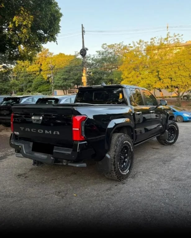 Toyota Tacoma — foto 8