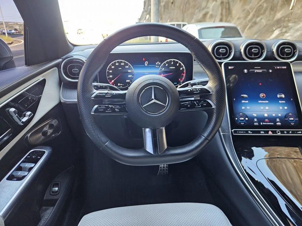 Mercedes-Benz GLC 300 — foto 7