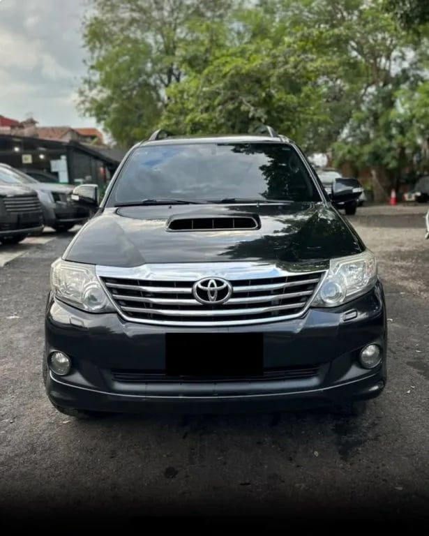 Toyota Fortuner — foto 1