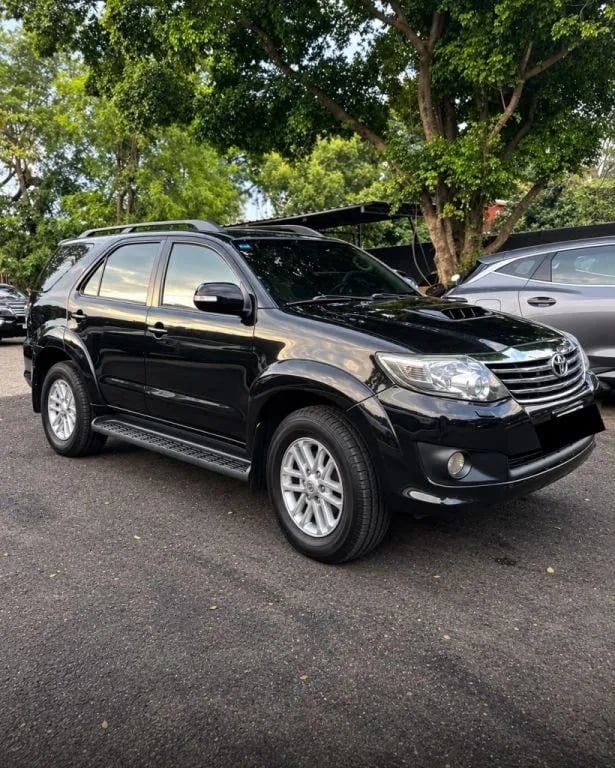 Toyota Fortuner — foto 2