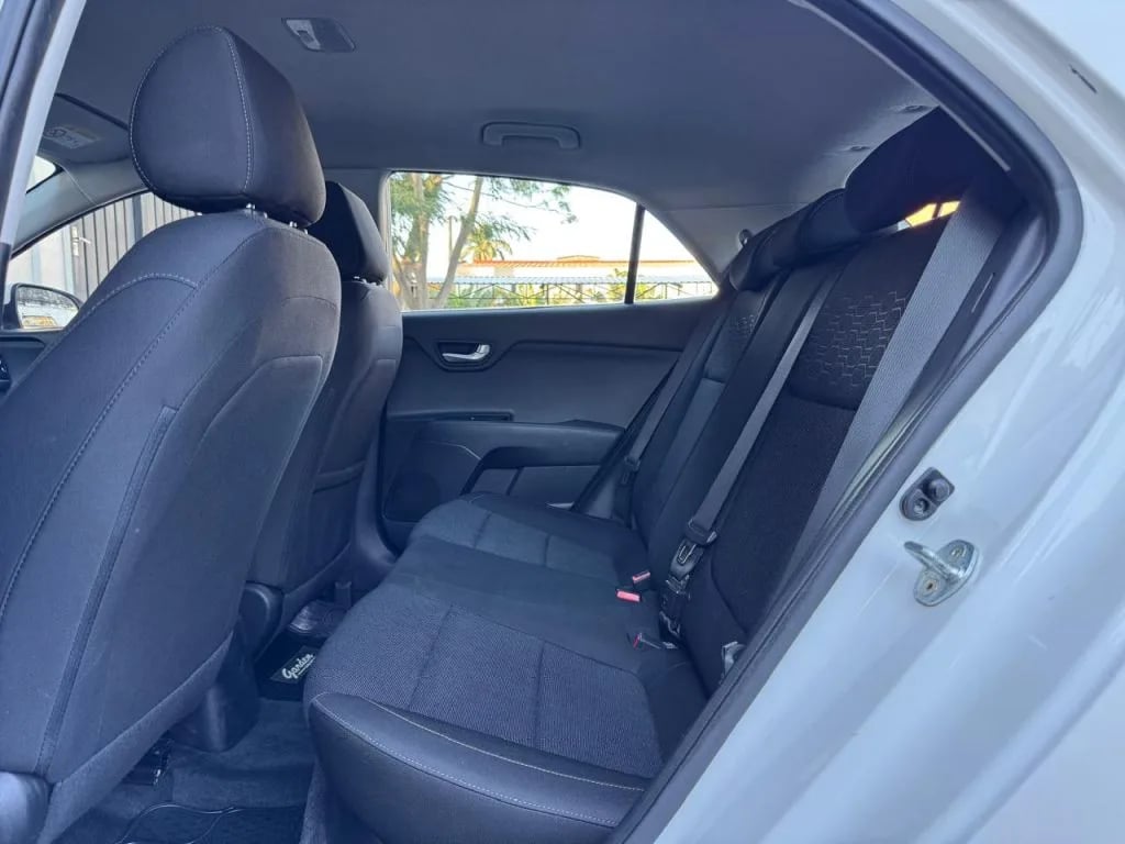 Kia Rio — foto 5