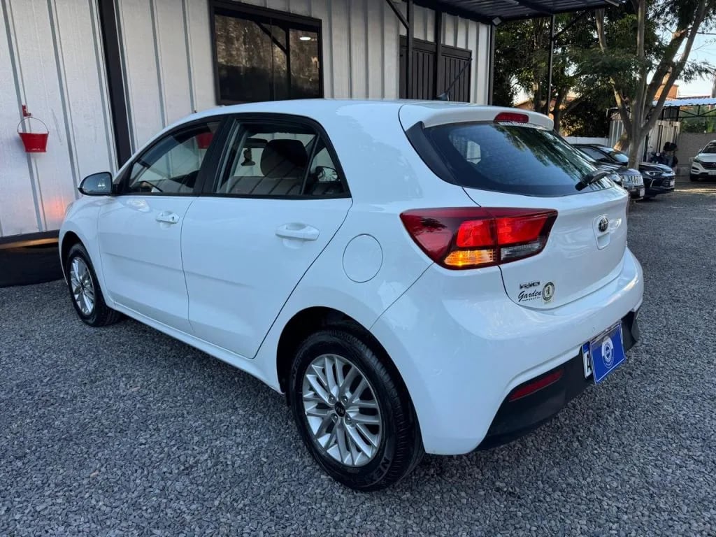Kia Rio — foto 6