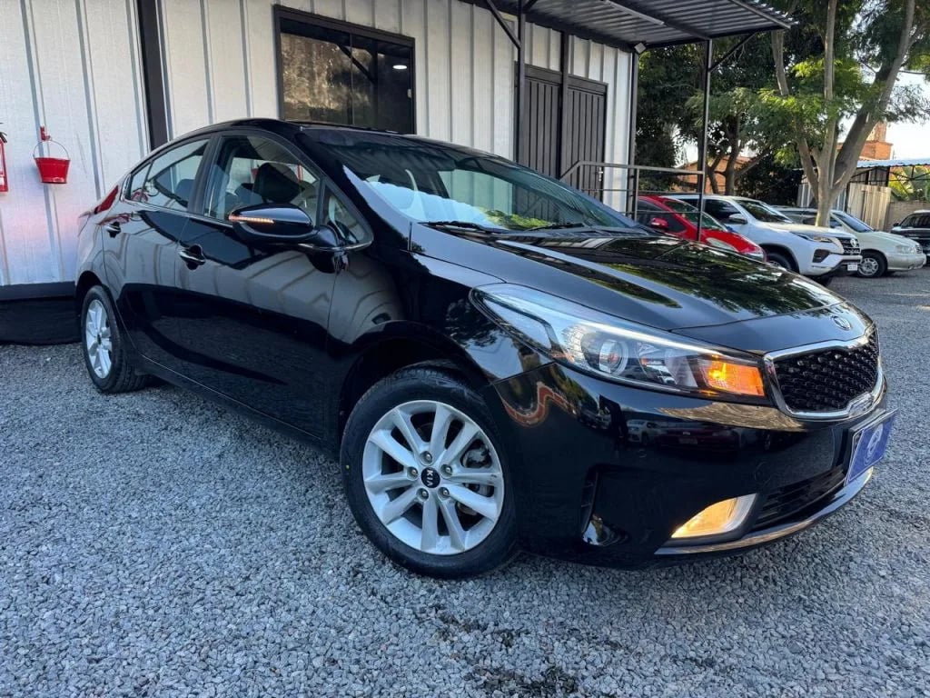 Kia Cerato — foto 2