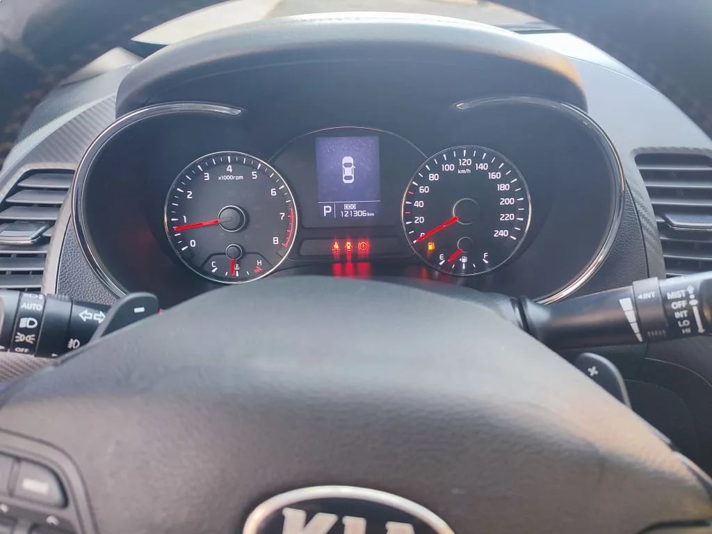 Kia Cerato — foto 1