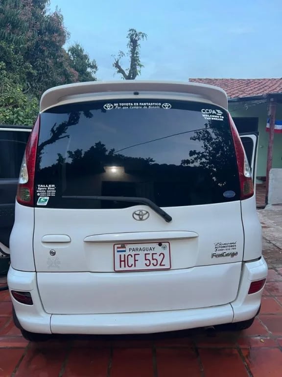 Toyota Funcargo — foto 3