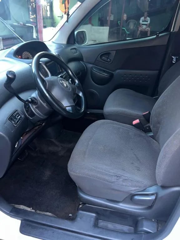 Toyota Funcargo — foto 5