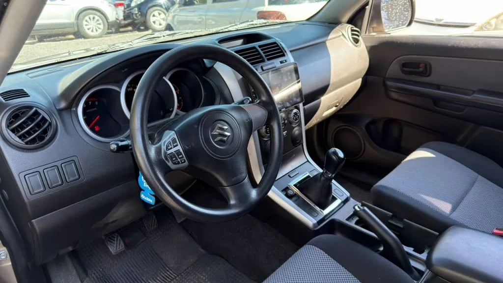 Suzuki Grand Vitara — foto 8