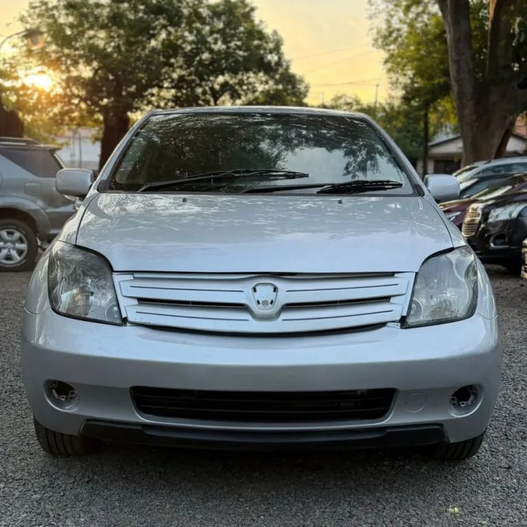 Toyota Ist — foto 2